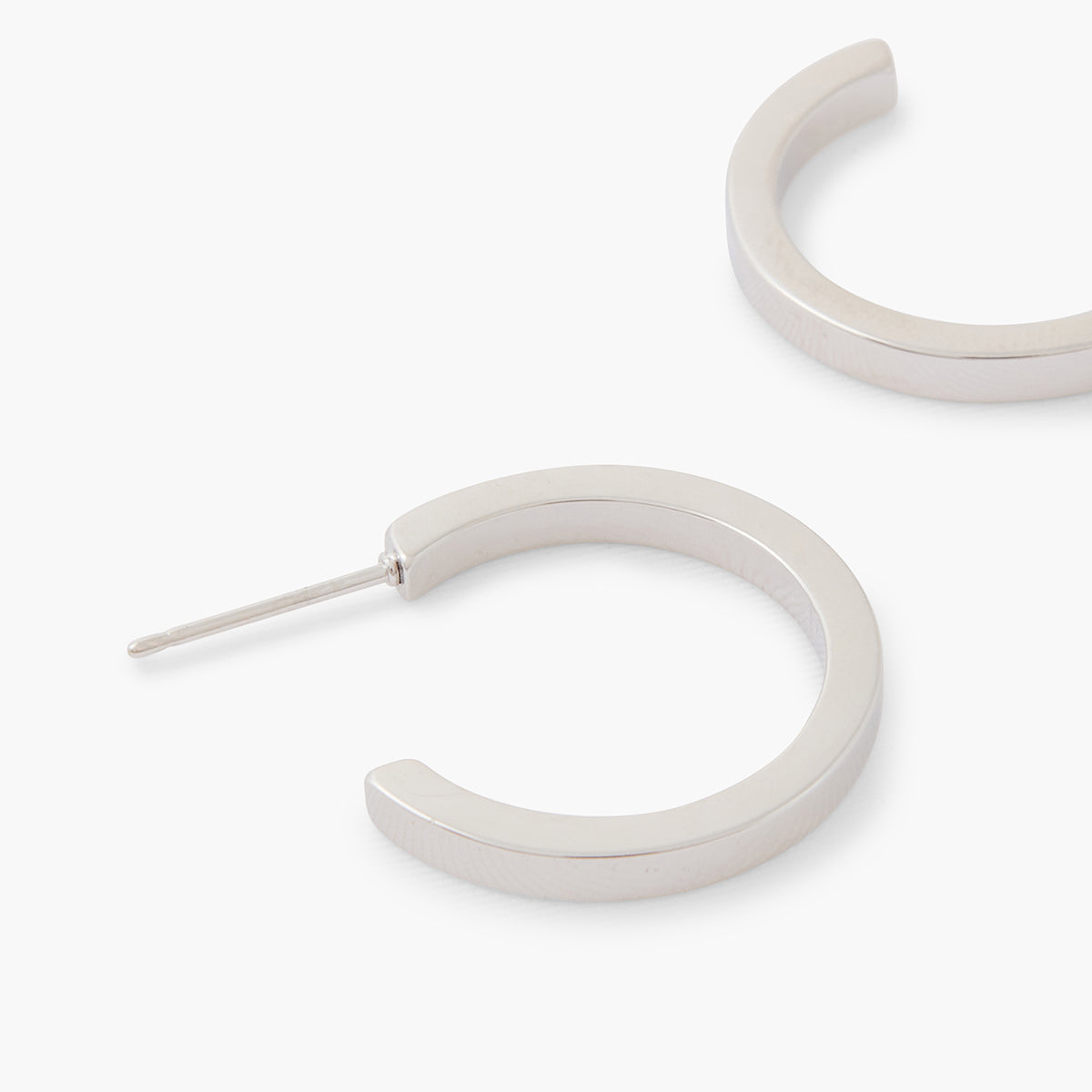 Petites créoles en acier inoxydable argenté