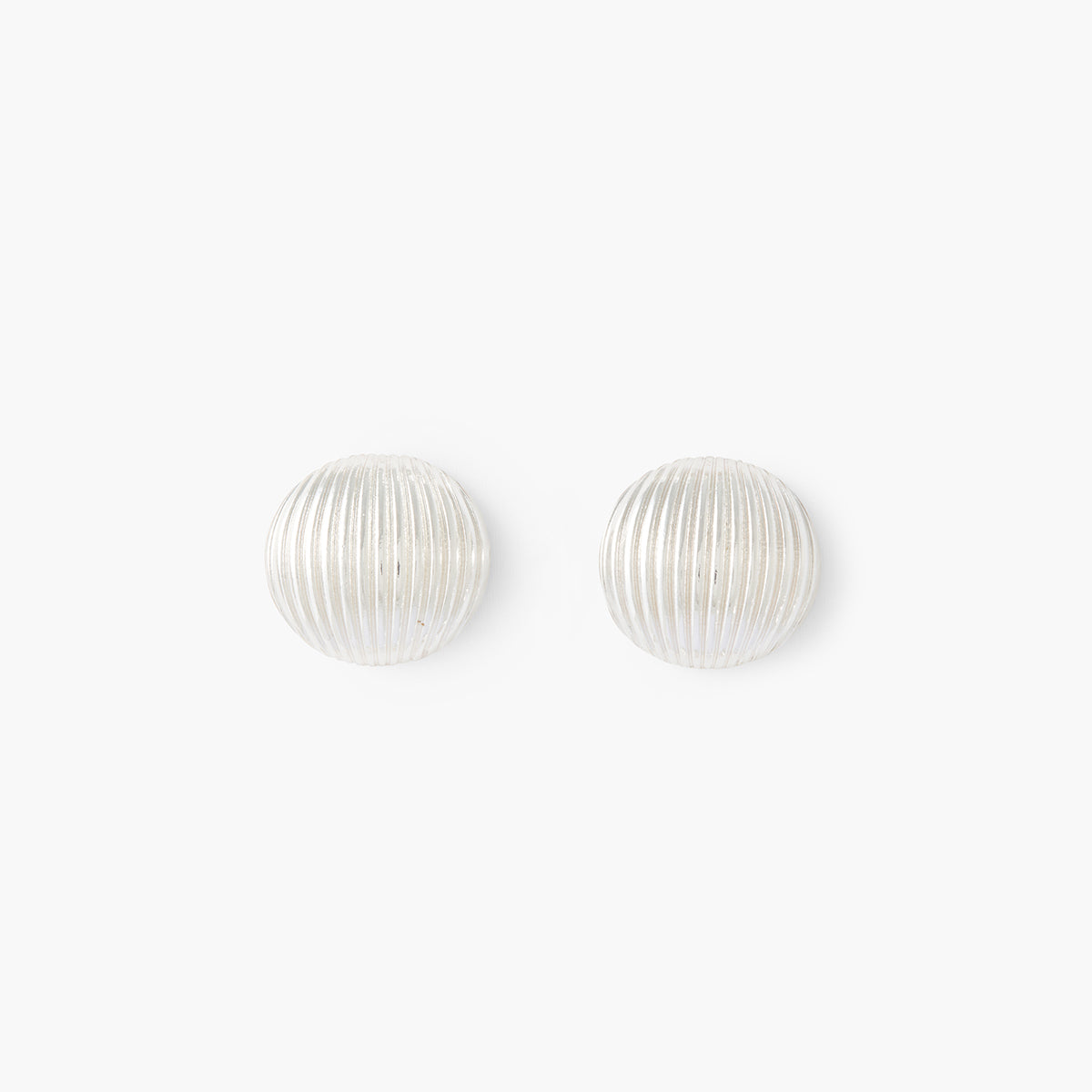 Boucles d'oreilles rondes striées argentées