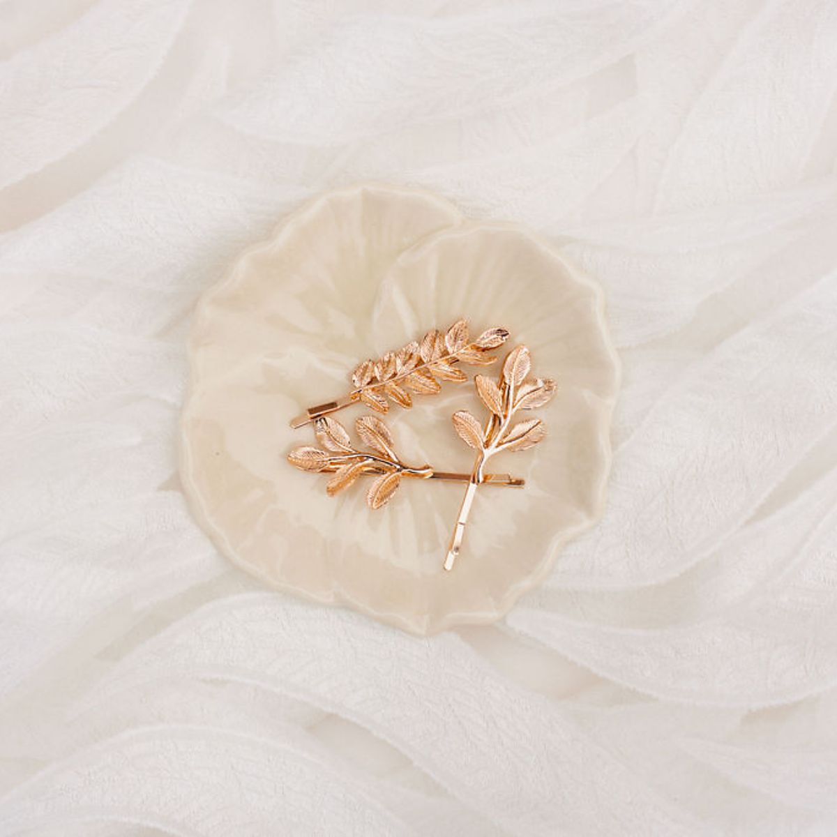 Set de 3 barrettes feuilles en métal doré