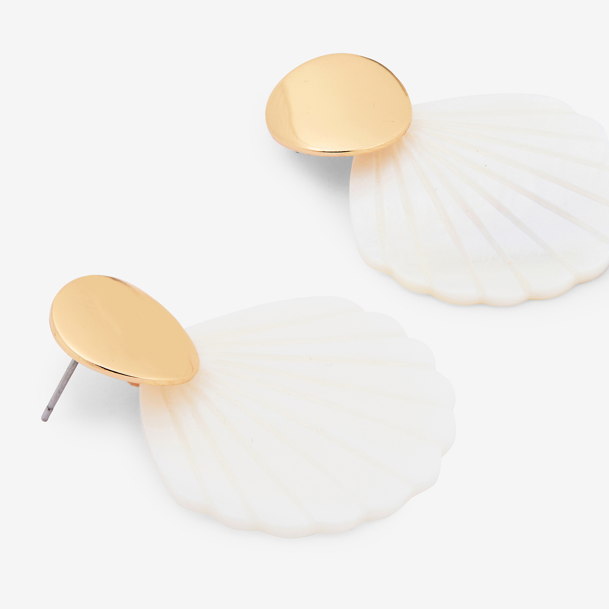 Boucles d'oreilles coquillage blanc