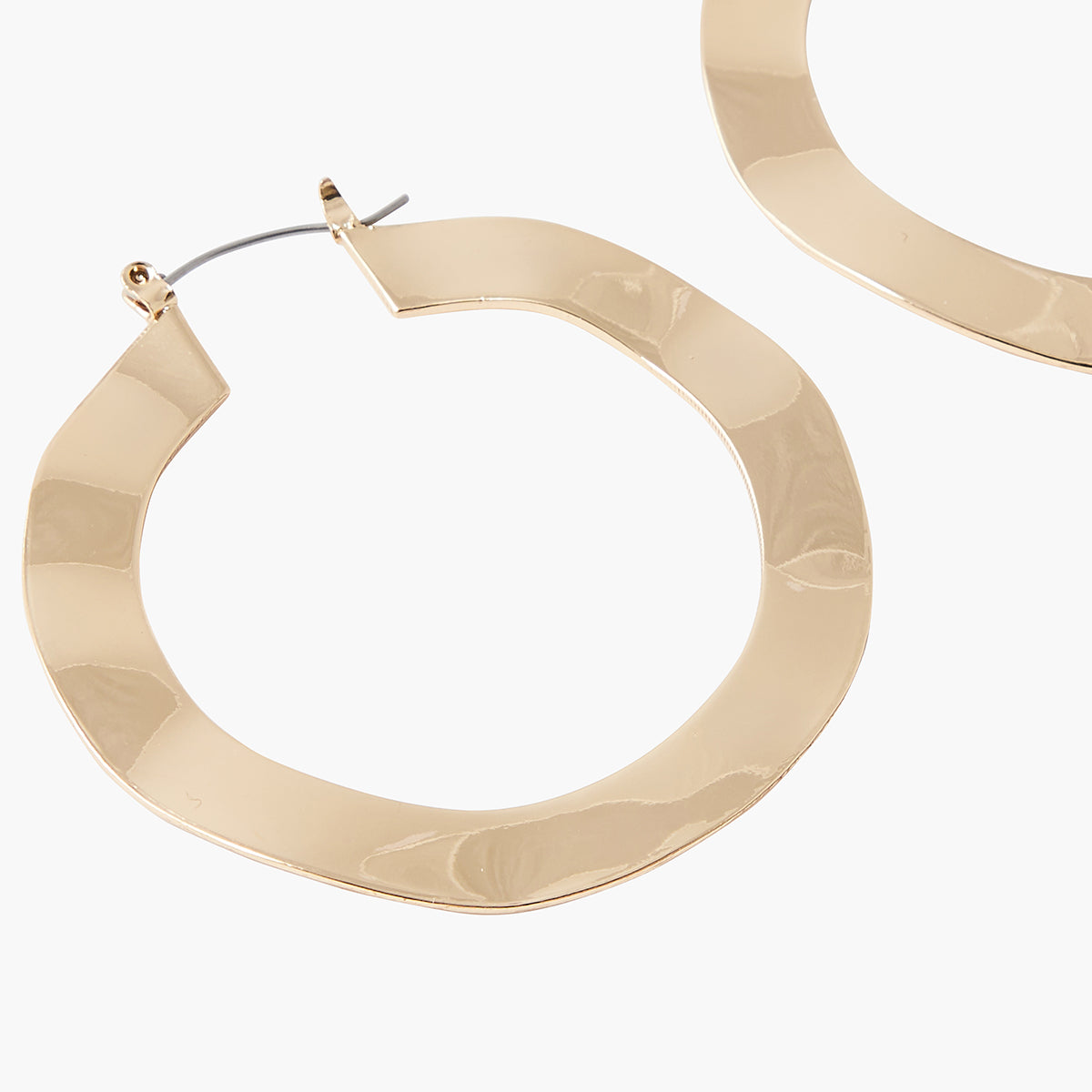 Créoles martelées dorées