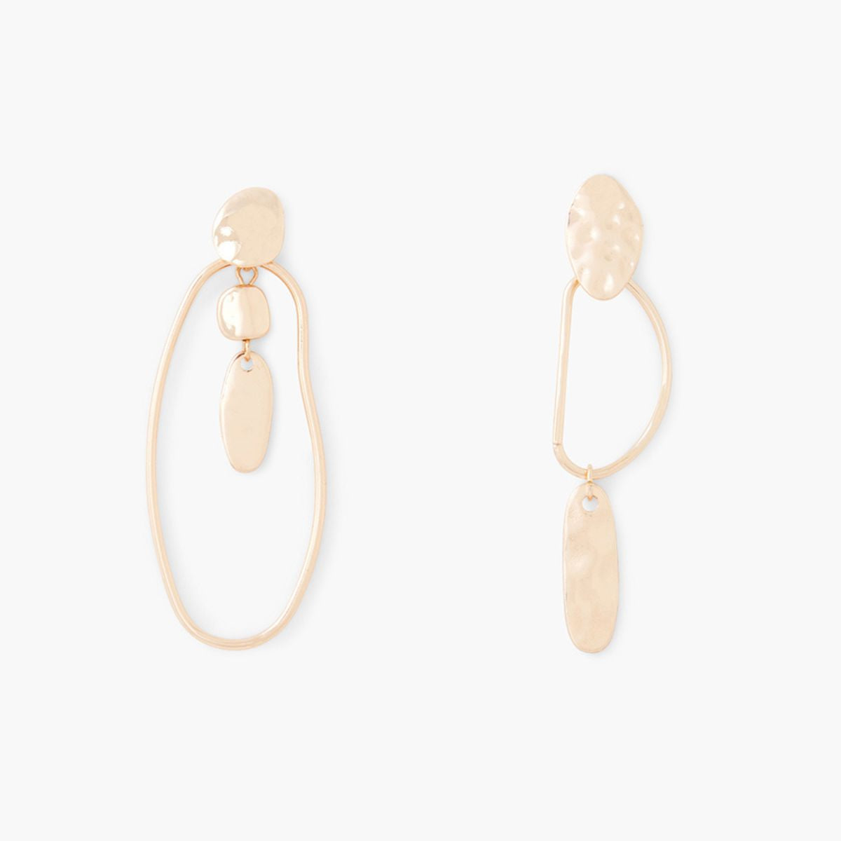 Boucles d'oreilles asymétriques