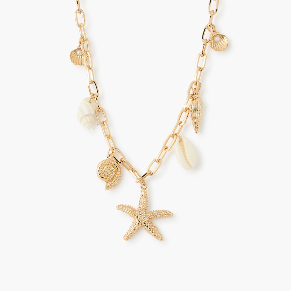 Collier chaine breloques coquillages et étoile de mer