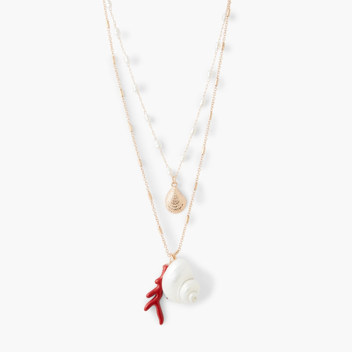 Collier double chaine avec pendentifs coquillages et corail