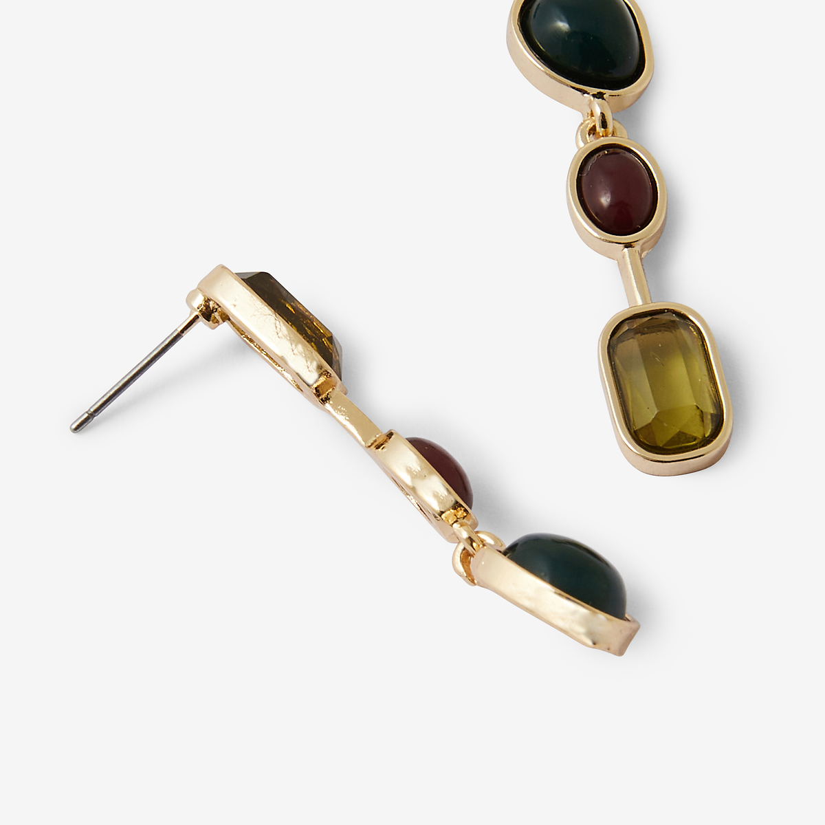 Boucles d'oreilles à cabochons verts asymétriques