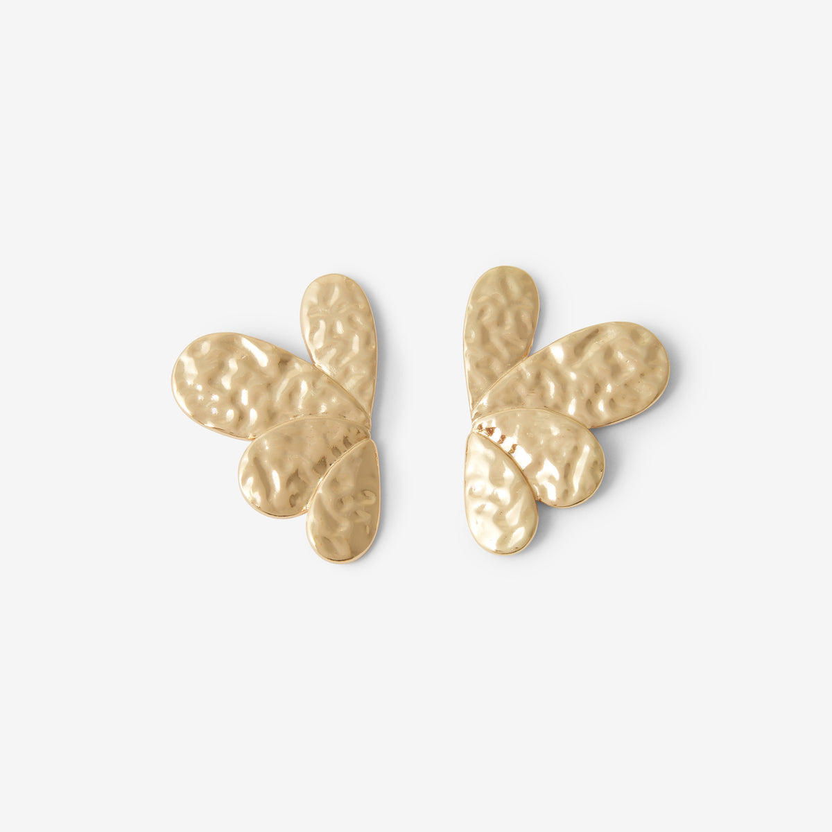 Boucles d’oreilles pétale martelé doré