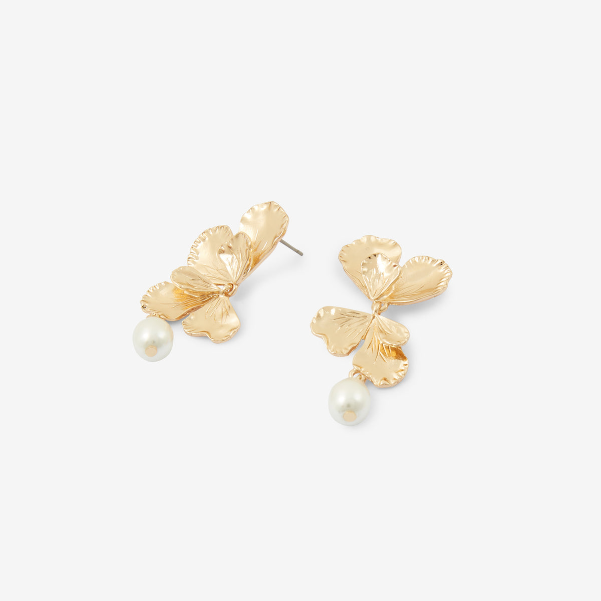 Boucles d'oreilles feuilles avec pendentif en perles blanches