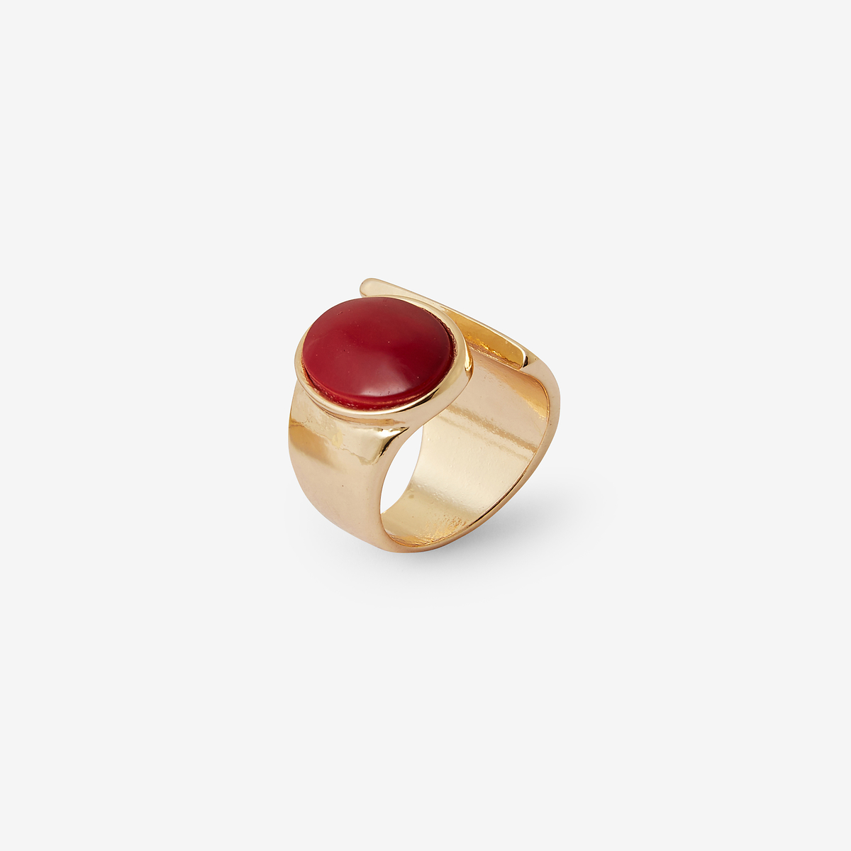 Bague ouverte ovale avec nacre rouge