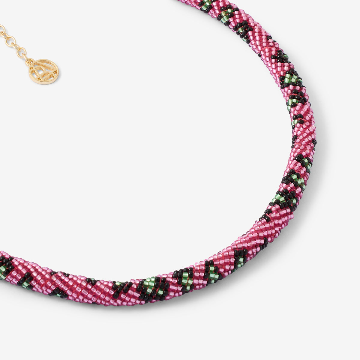 Collier effet serpent en perles de rocaille roses et vertes