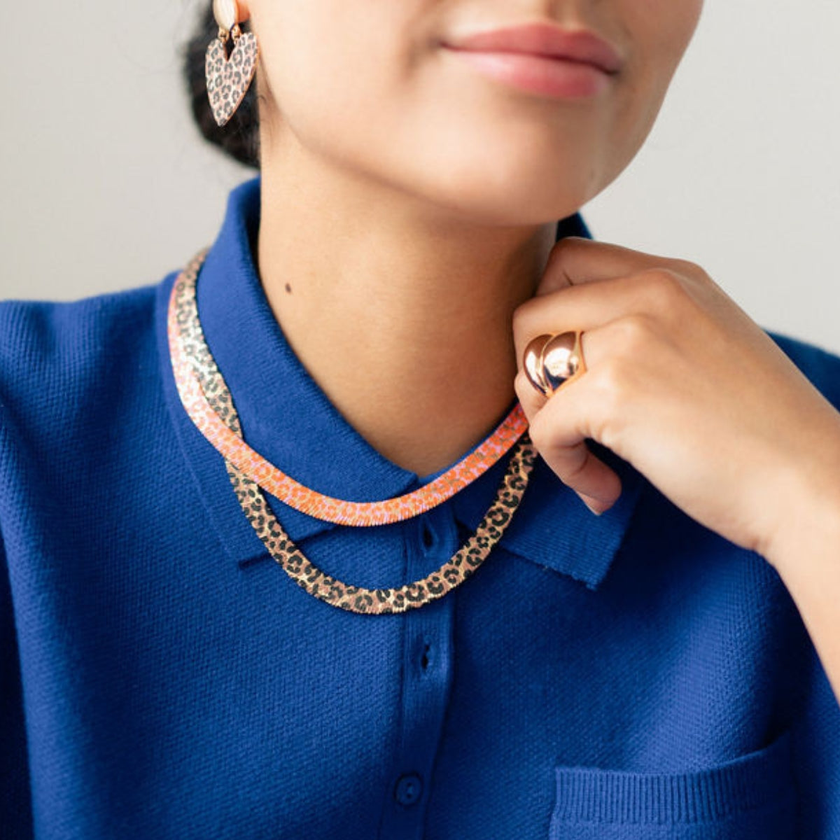 Collier Balagane chaine serpent imprimée léopard marron