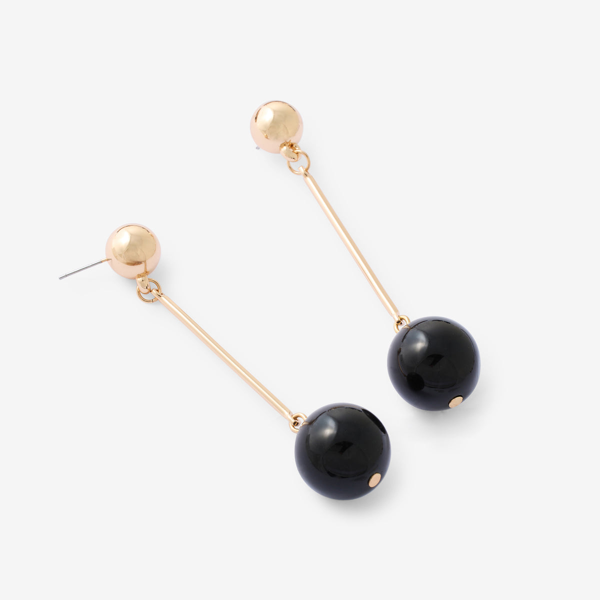 Boucles d'oreilles longue avec perle noir