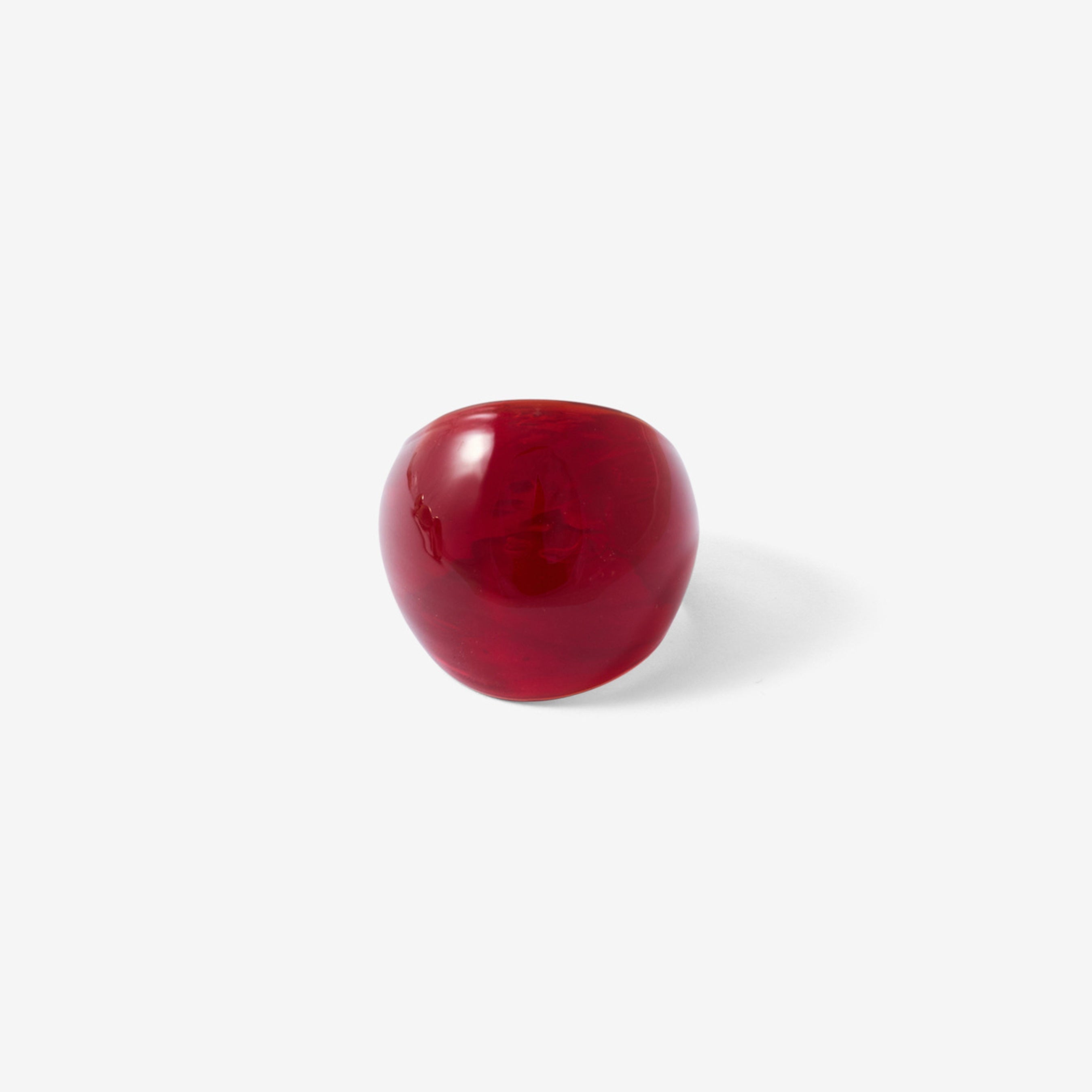 Grosse bague en verre bordeaux