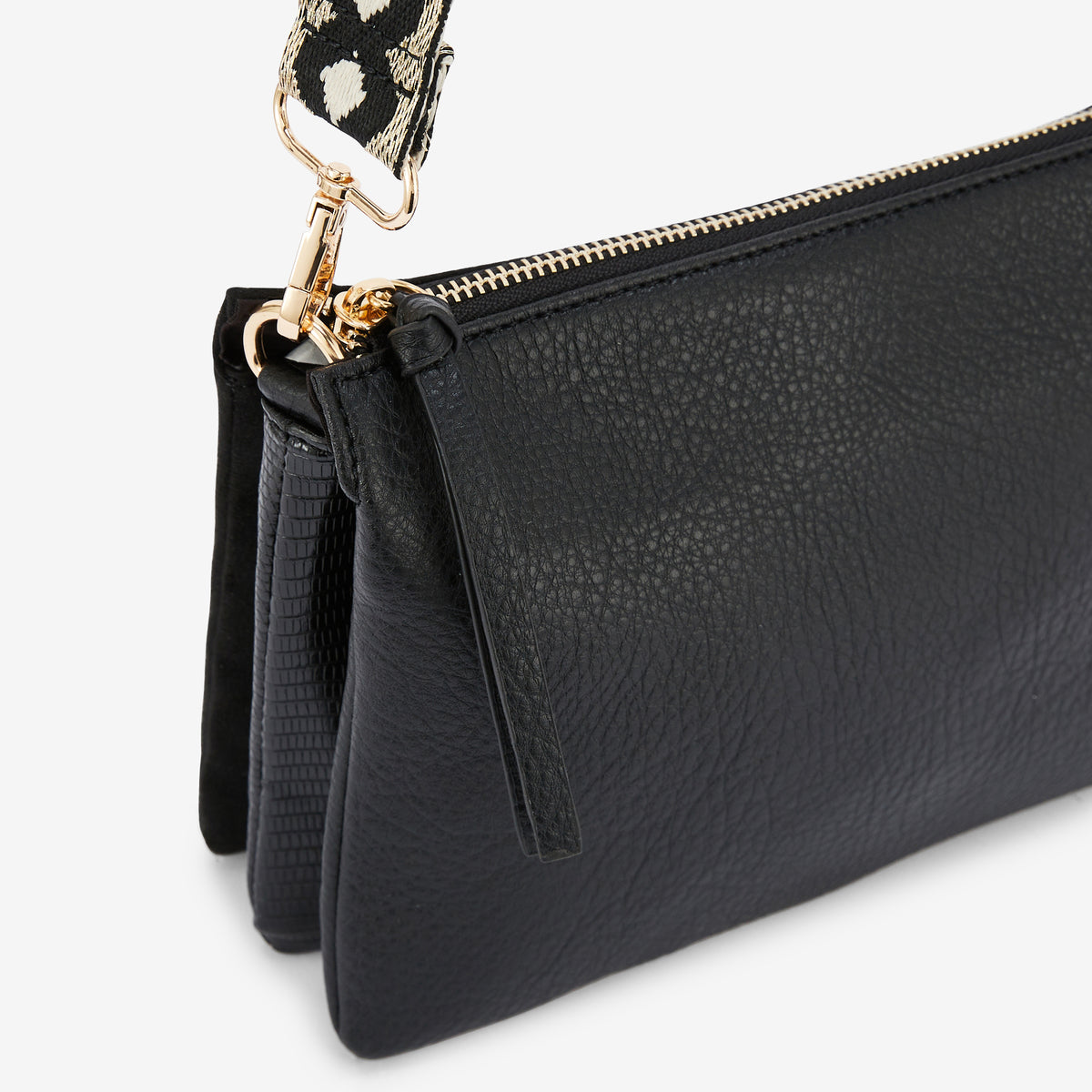 Sac à bandoulière tri-pocket noir avec bandoulière à motif