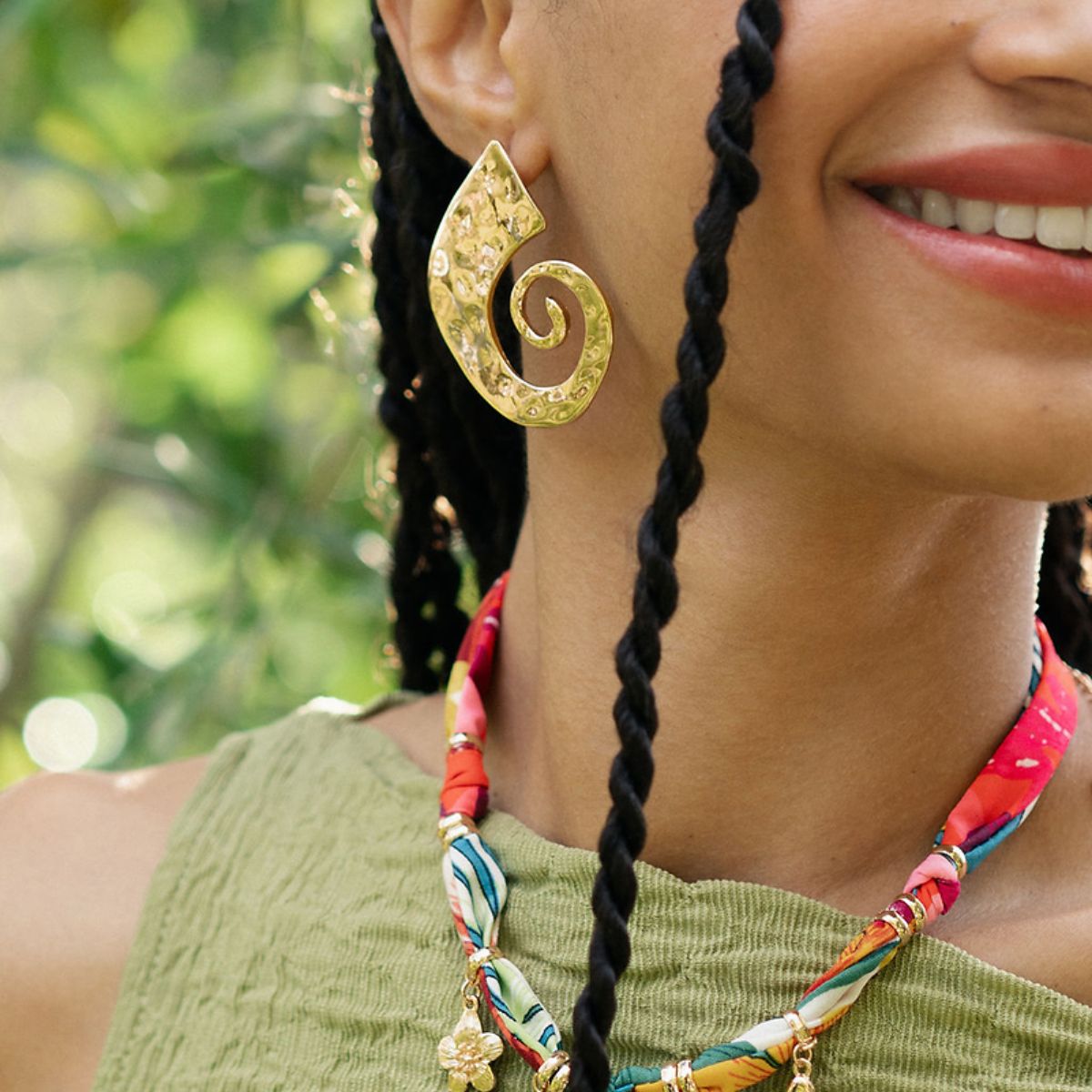 Grandes boucles d'oreilles tourbillon