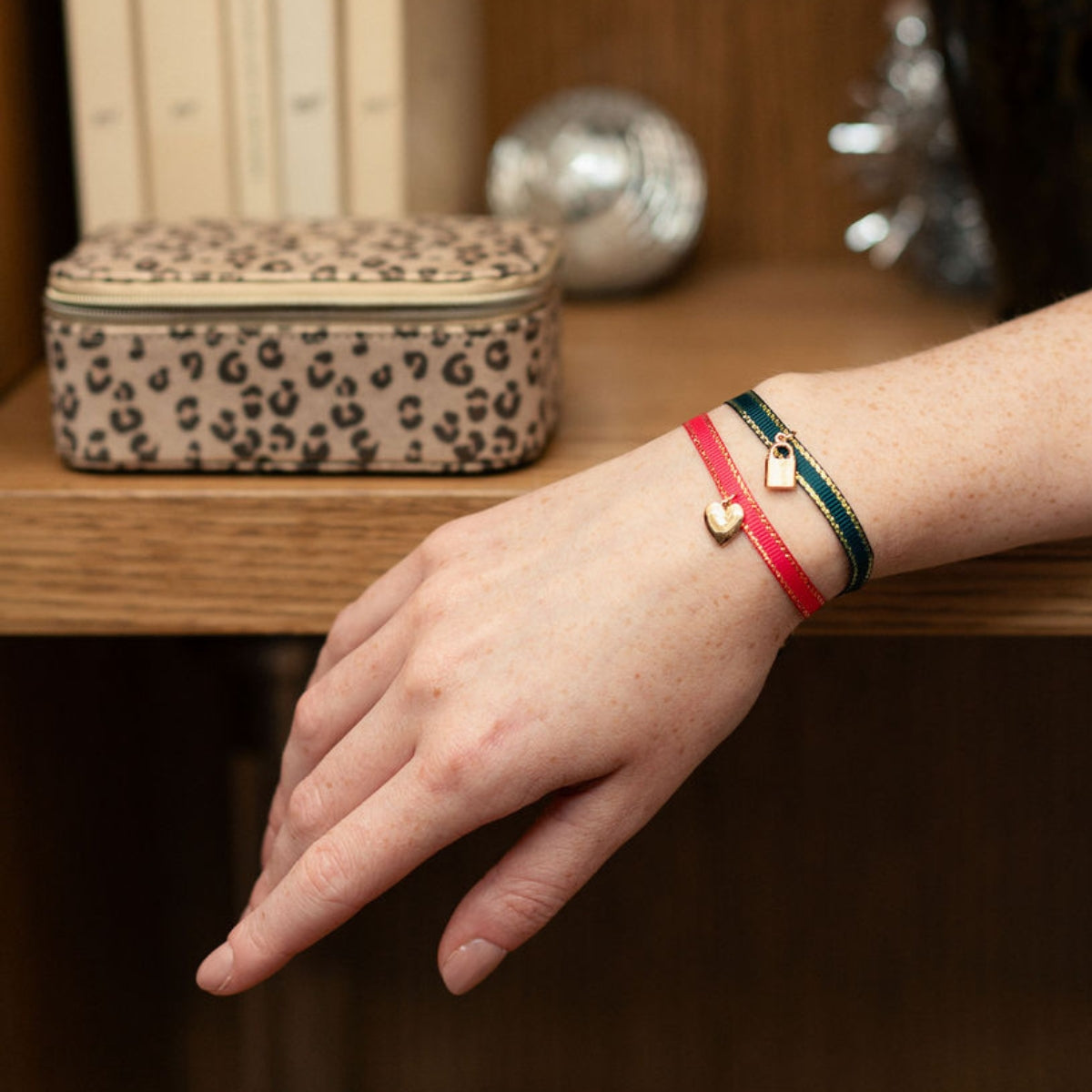 Bracelet à vœux "Force" médaillon cadenas