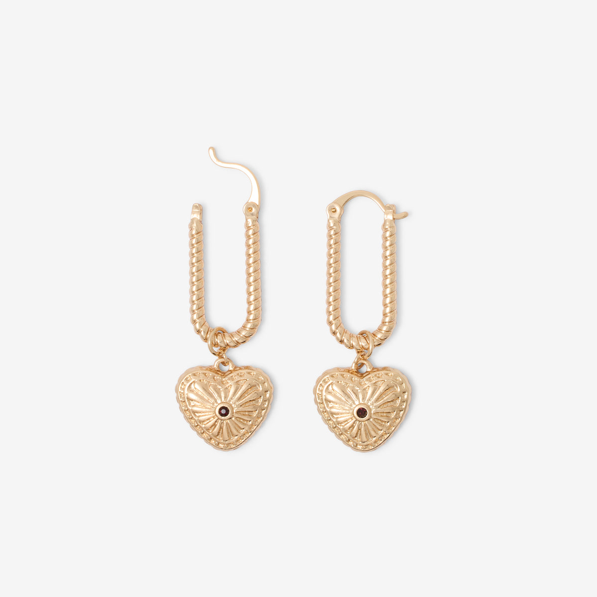 Boucles d'oreilles torsadées et cœur ciselé