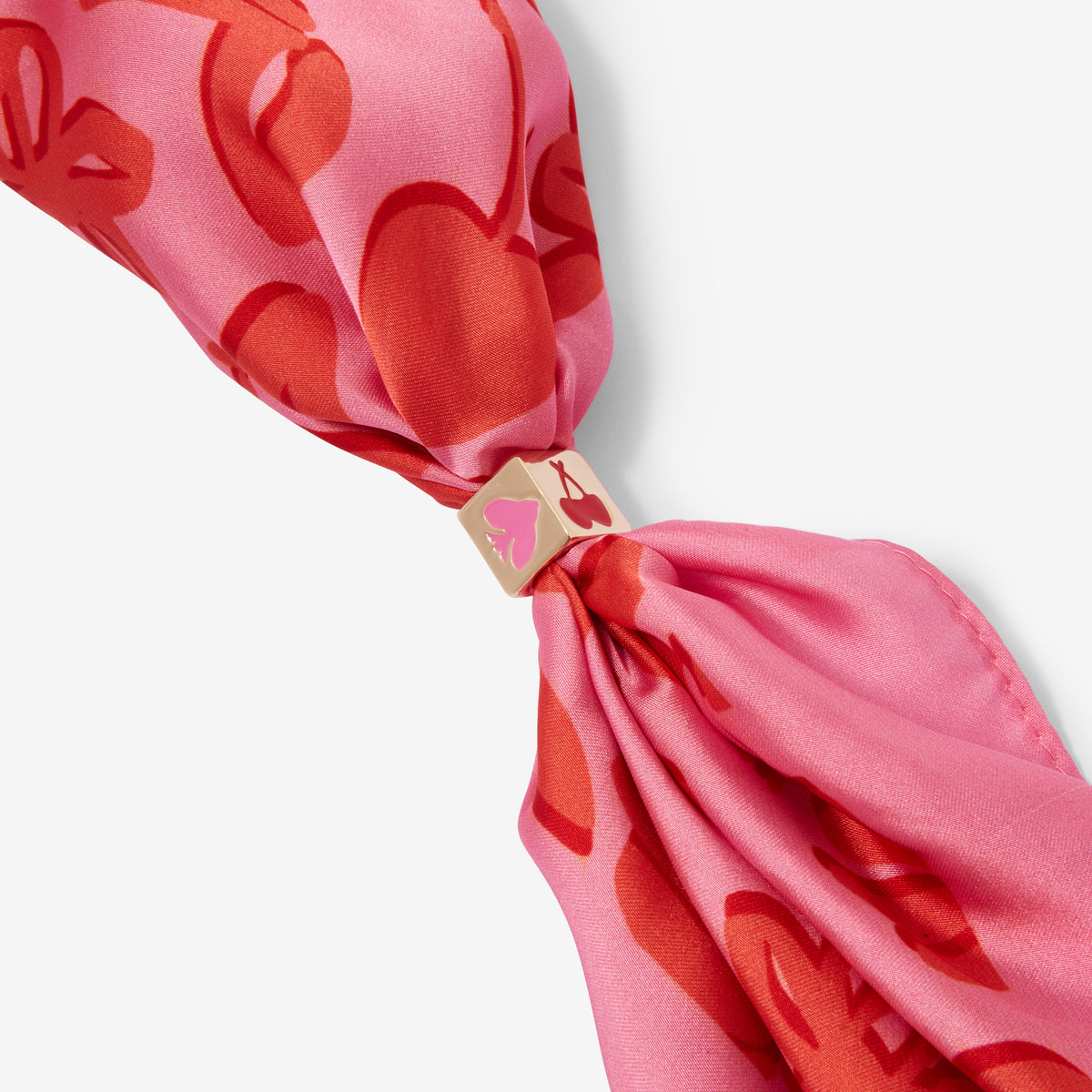 Collier foulard imprimé rose et rouge avec bague