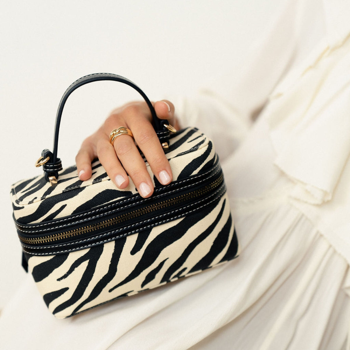 Petit sac vanity à motif zèbre avec bandoulière