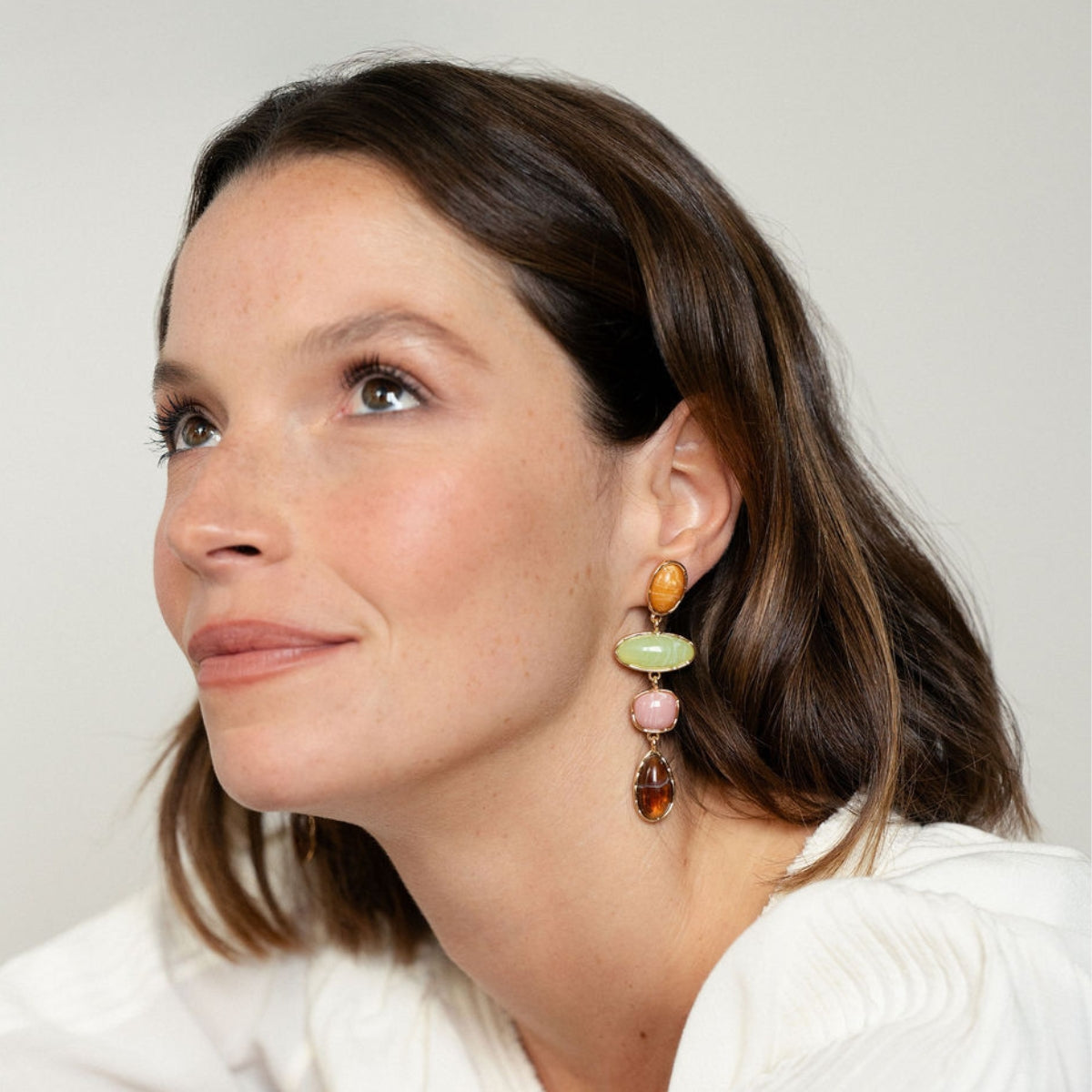 Longues boucles d'oreilles clips - pierres multicolores