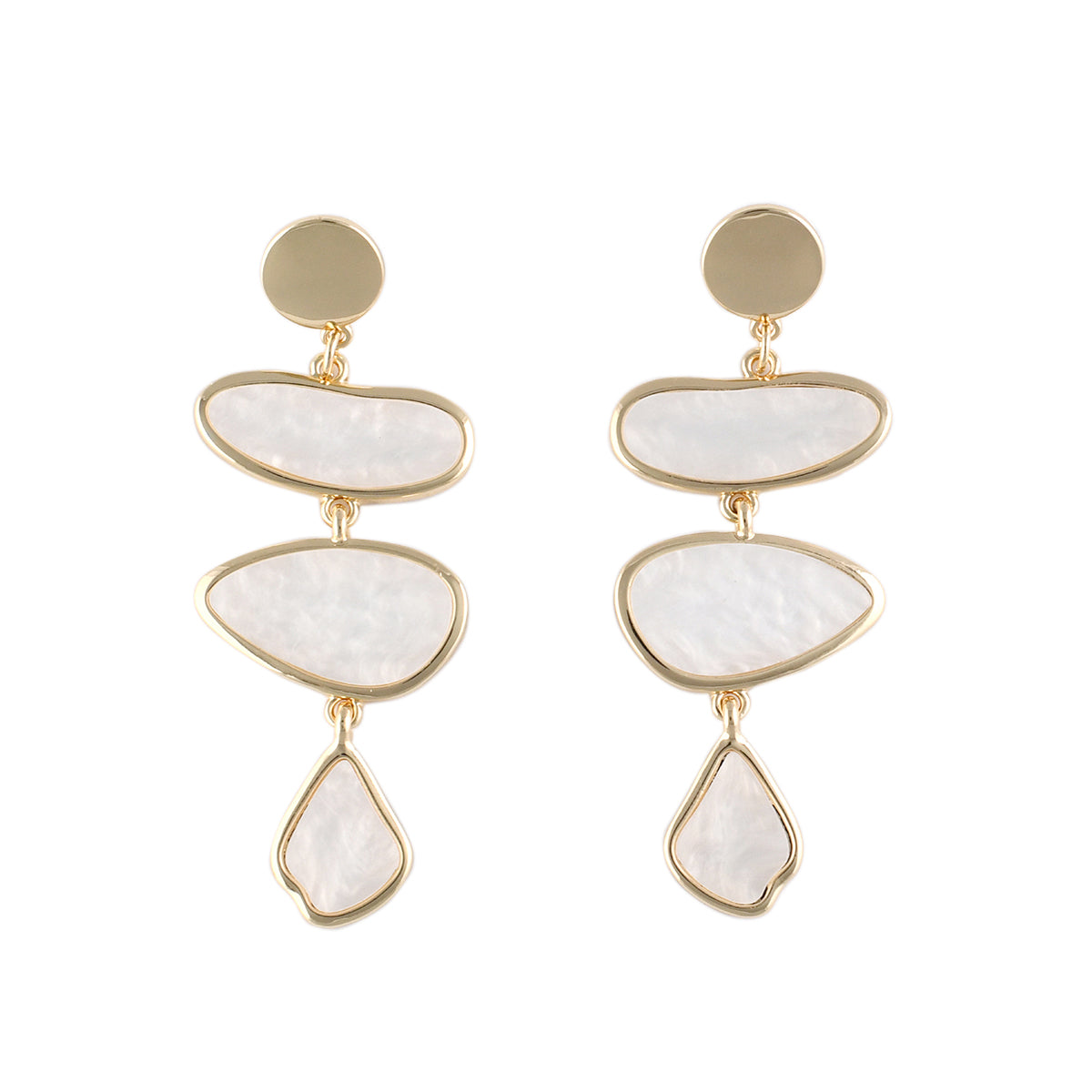 Longues boucles d'oreilles nacrées