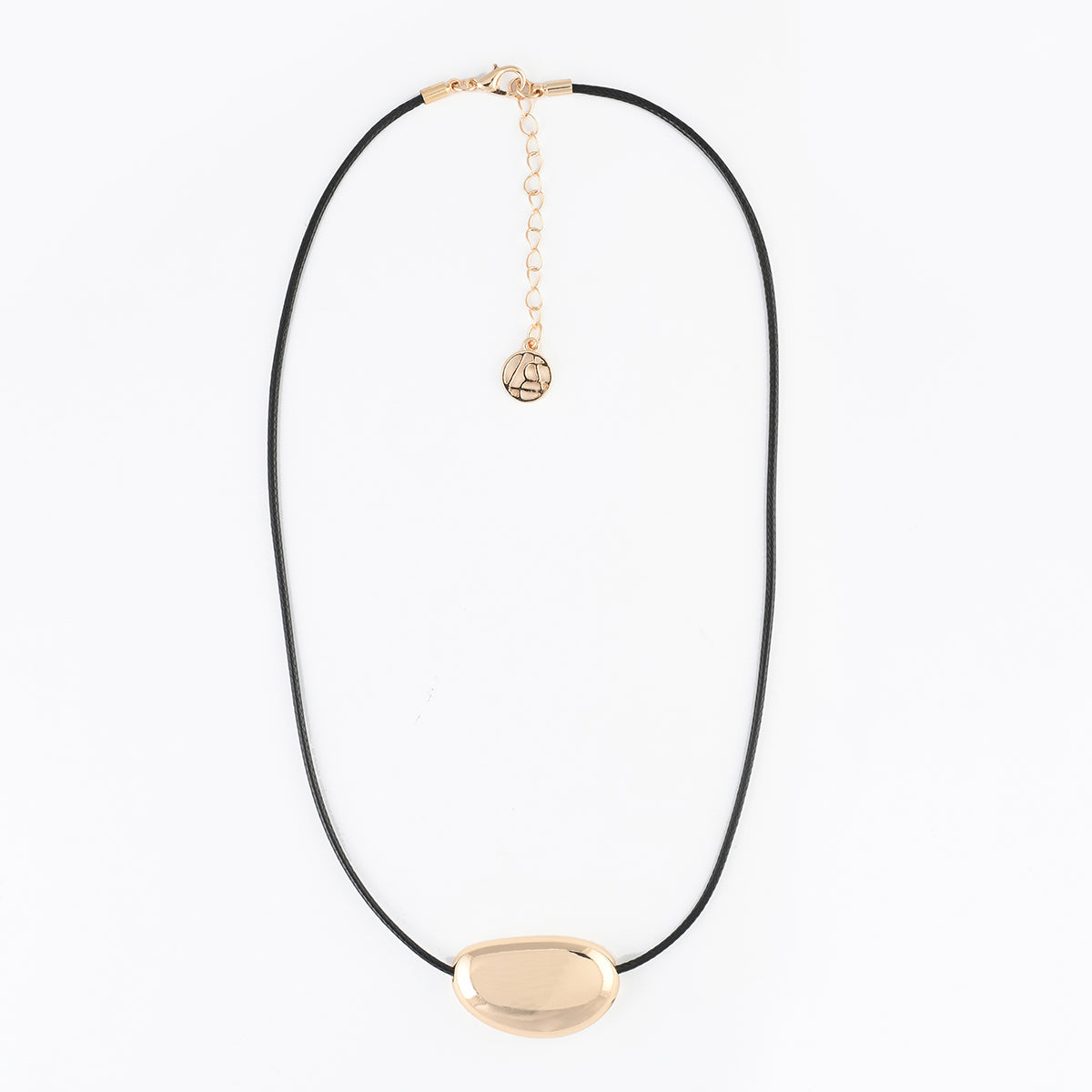 Collier cordon pendentif galet en métal doré