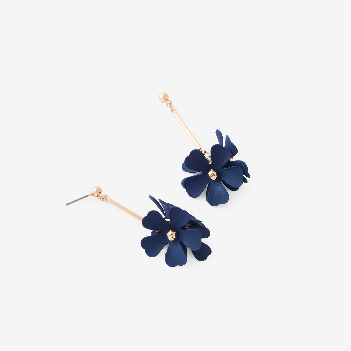 Boucles d’oreilles longues tige 3 fleurs bleues