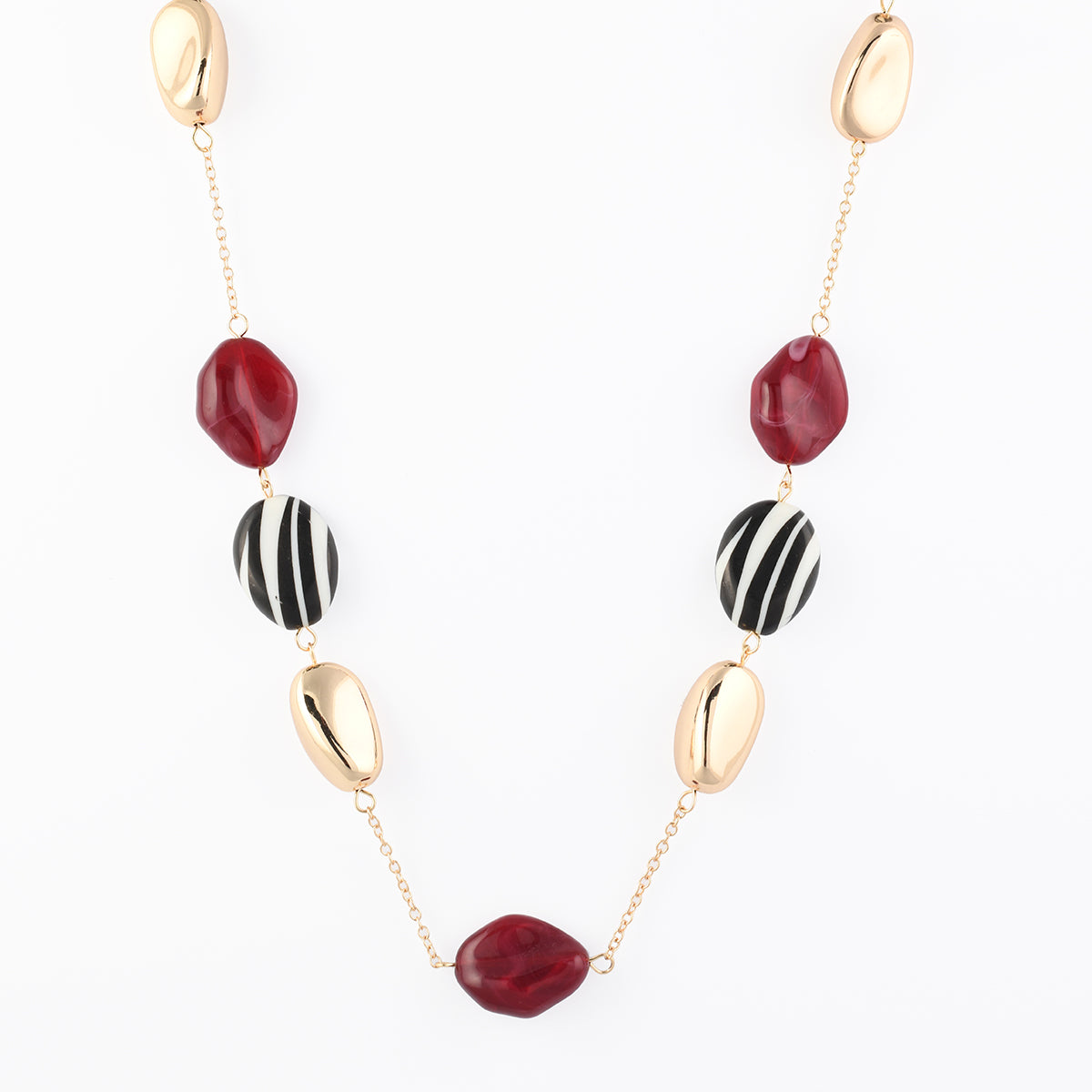 Sautoir à perles motif zèbre et bordeaux