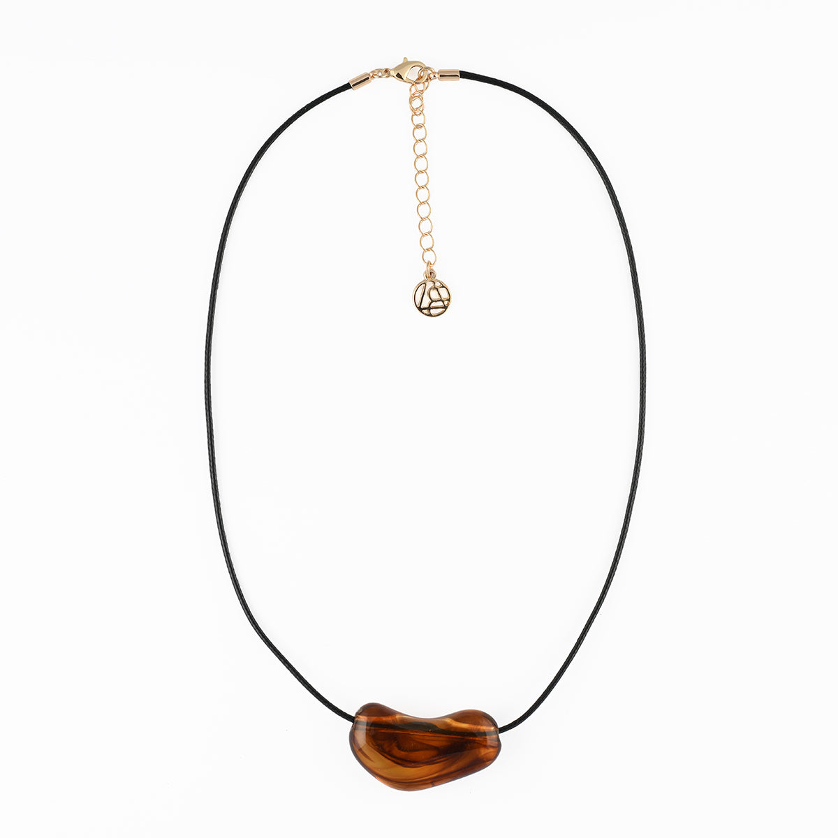 Collier cordon pendentif résine