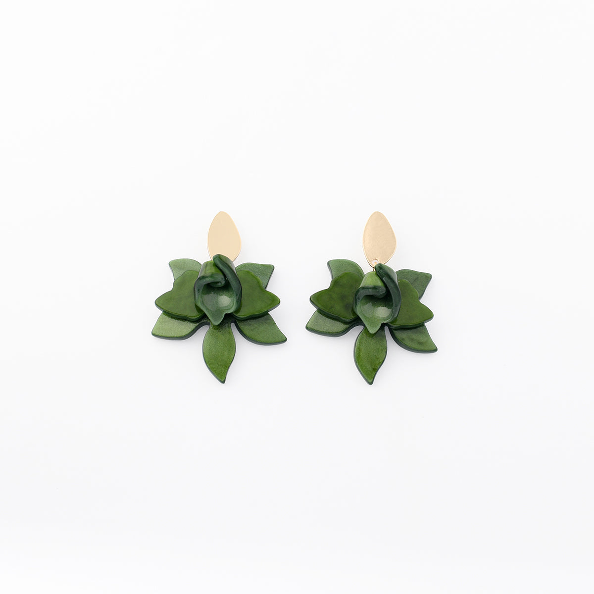 Boucles d'oreilles fleurs en résine verte