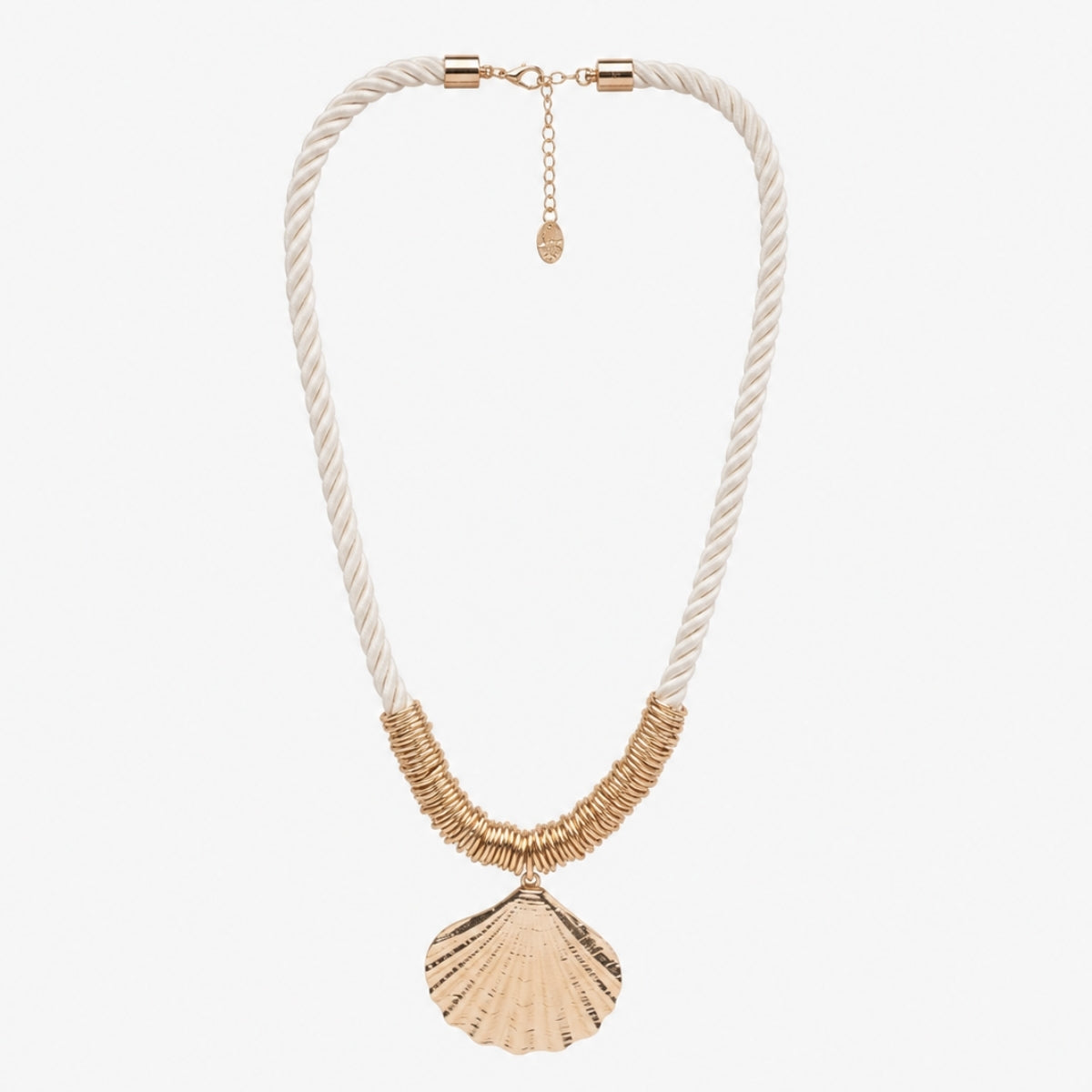 Collier cordons gros coquillage