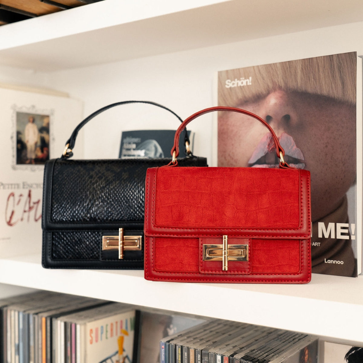 Petit sac cartable à bandoulière effet croco noir