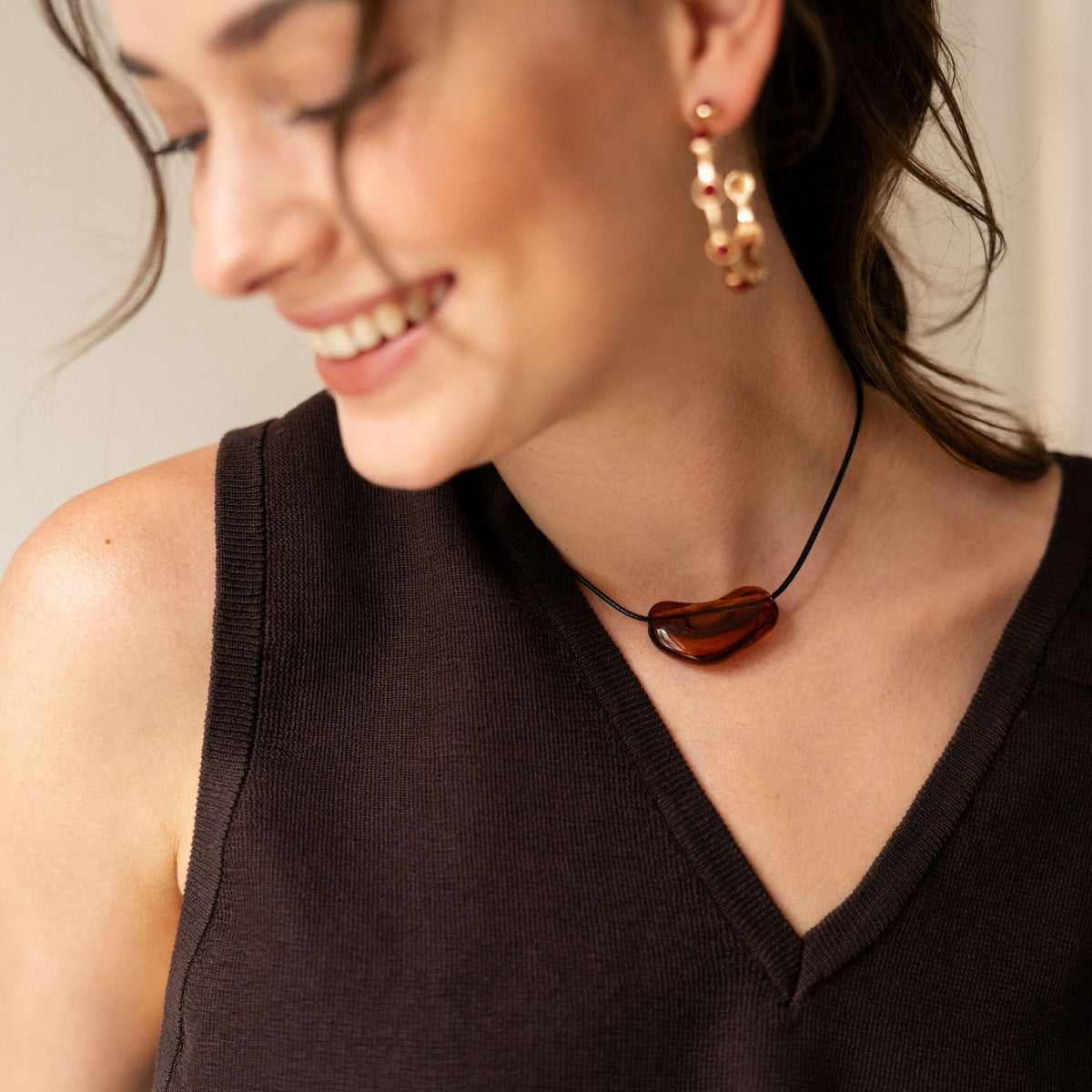 Collier cordon pendentif résine