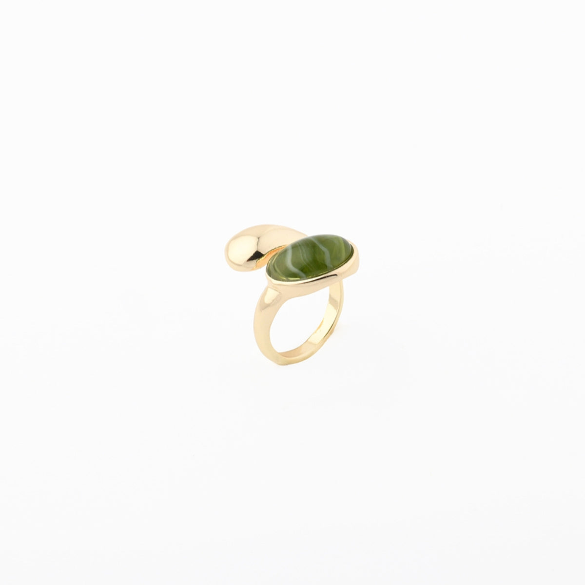 Bague cabochon vert