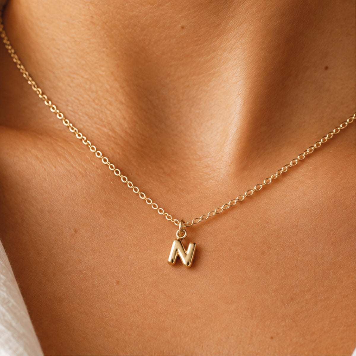 Collier à pendentif lettre N acier inoxydable
